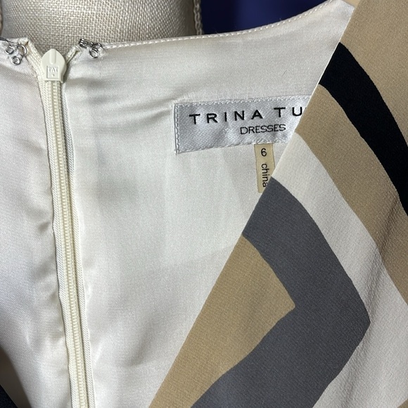 TRINA TURK SILK DRESS - Picture 2 of 7